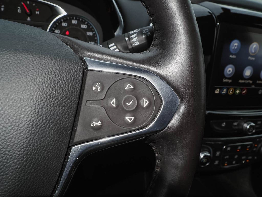 Used 2020 Chevrolet Traverse LT FWD image 32