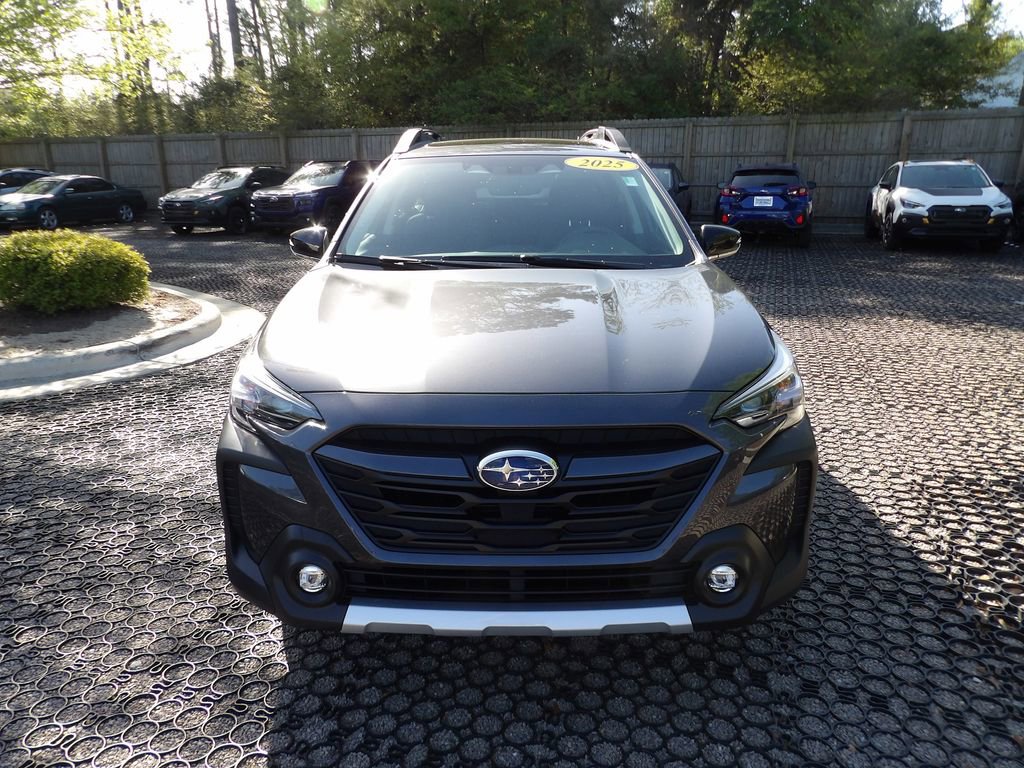 Used 2025 Subaru Outback Limited image 3