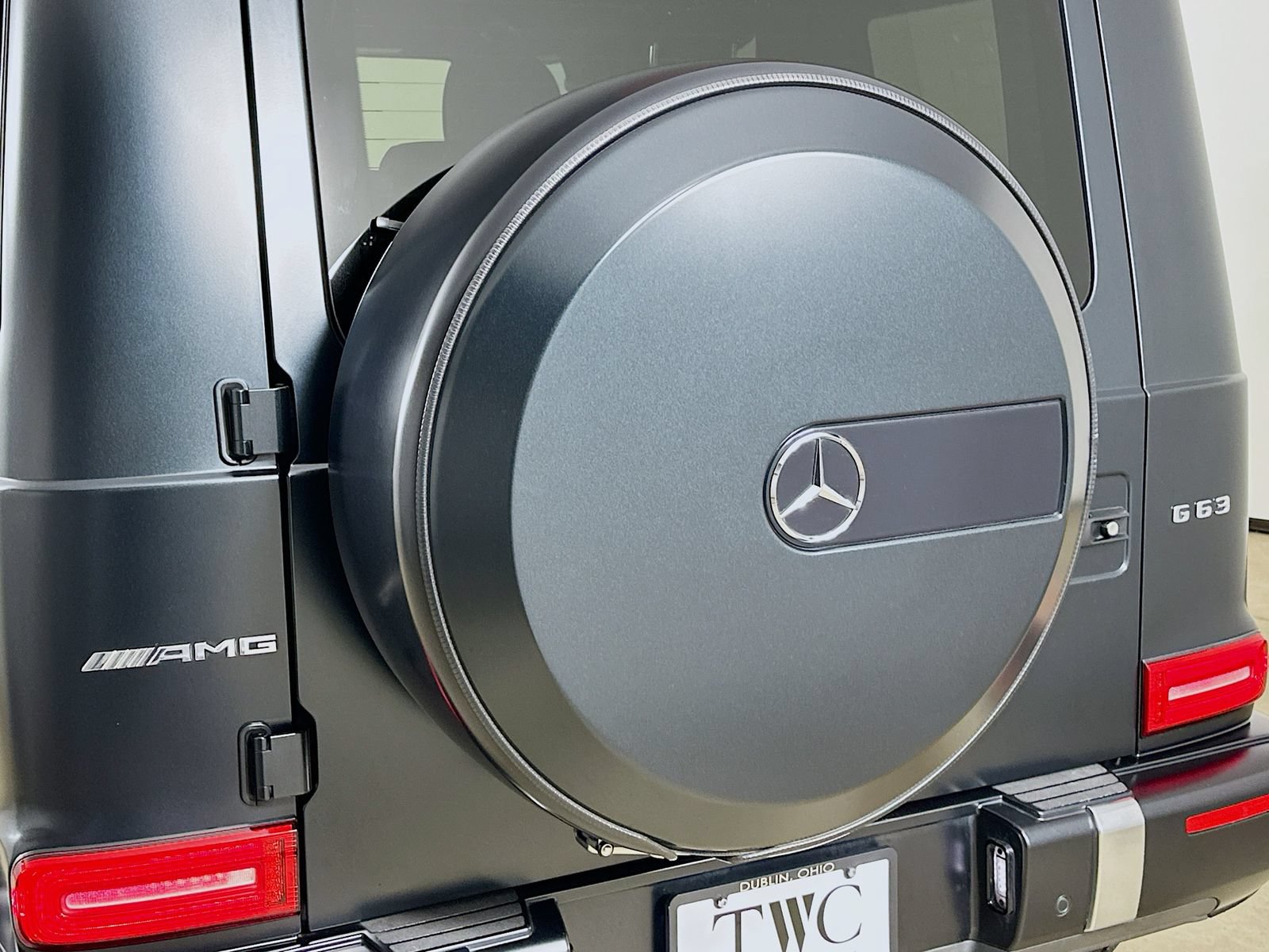 Used 2023 Mercedes-Benz G 63 AMG 4MATIC w/ G Manufaktur Interior Package image 39