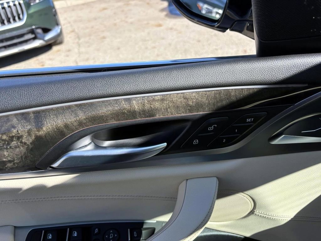 Used 2019 BMW X3 xDrive30i w/ Premium Package image 12