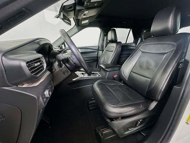 Used 2020 Ford Explorer Limited w/ Hybrid Equipment Group 310A image 31