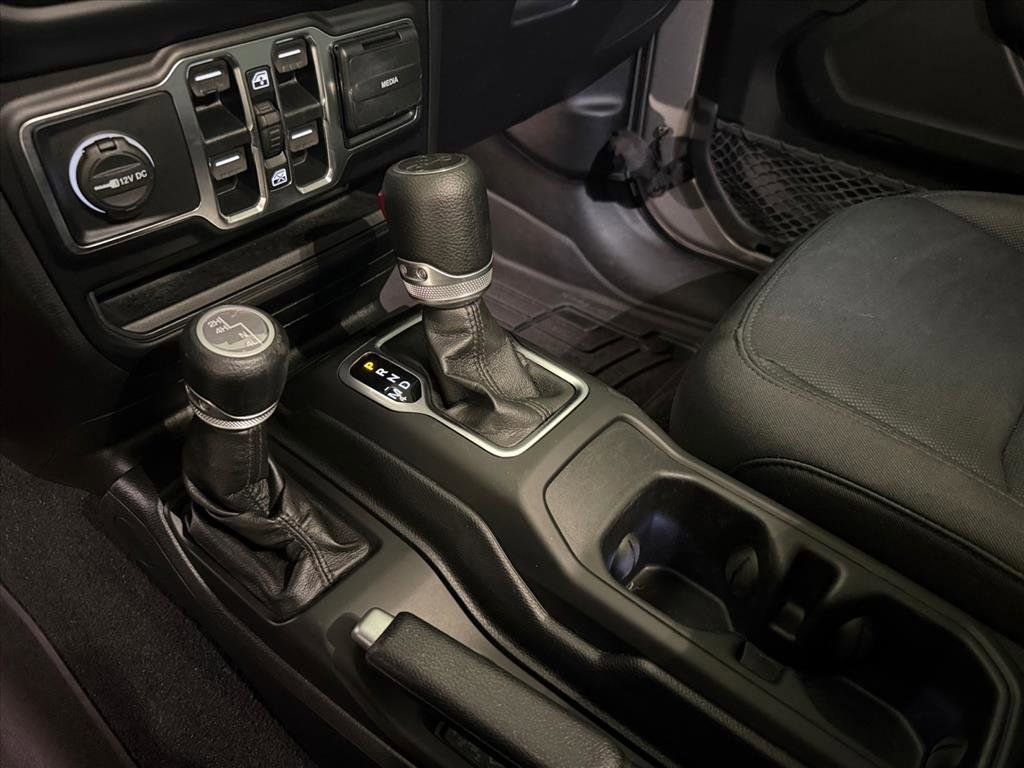 Used 2020 Jeep Wrangler Unlimited Willys image 24