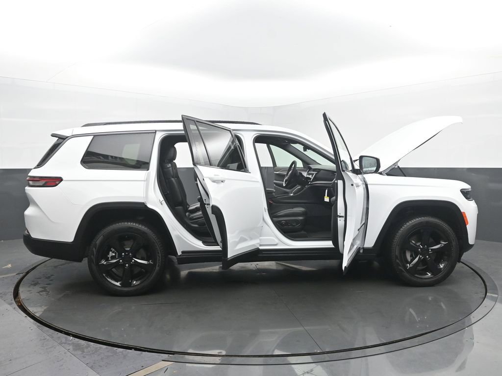 New 2026 Jeep Grand Cherokee L Limited w/ Limited Altitude Package AWD/4WD image 57