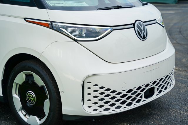 New 2025 Volkswagen ID. Buzz Pro S image 45