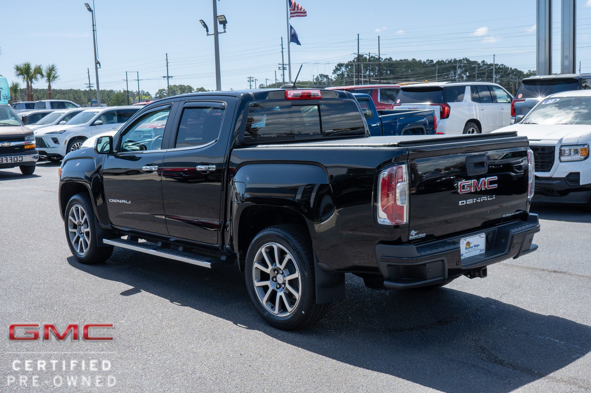 Used 2021 GMC Canyon Denali image 5