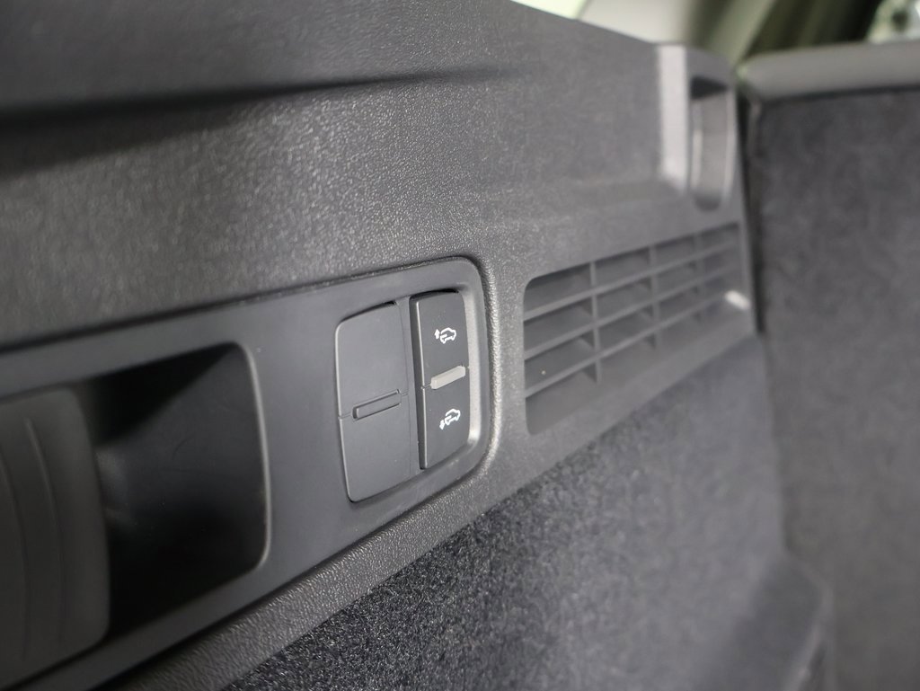 New 2025 Audi Q5 Prestige image 17