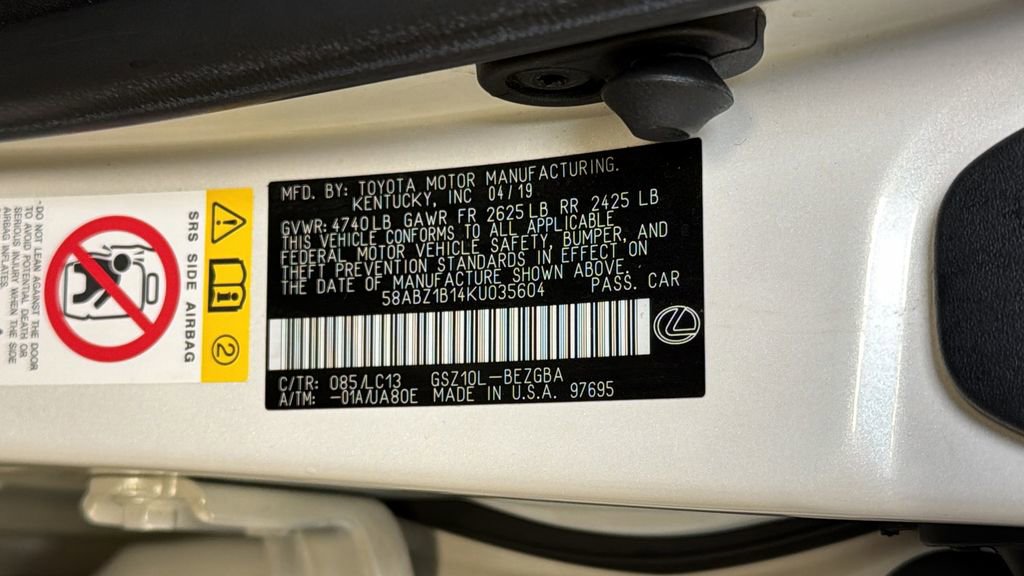 Used 2019 Lexus ES 350 Ultra Luxury w/ Accessory Package 2 image 34