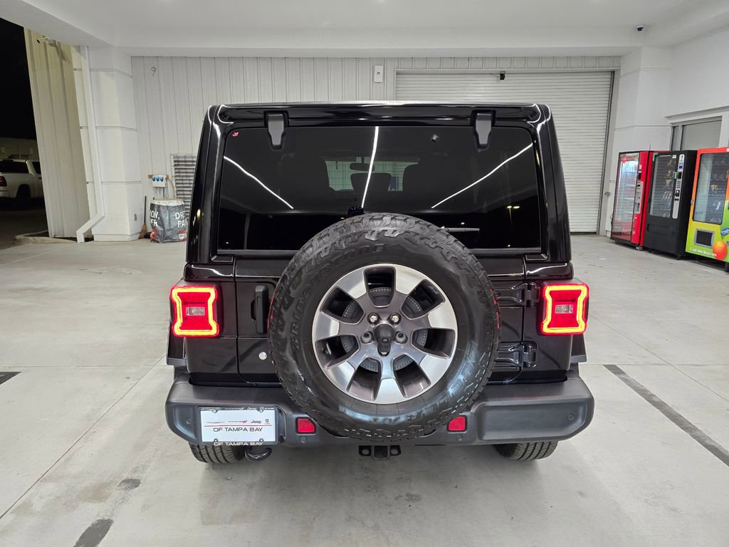 Certified 2018 Jeep Wrangler Unlimited Sahara image 5