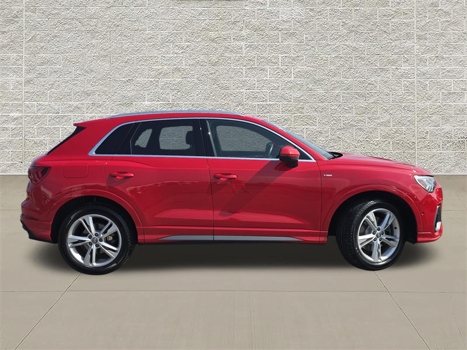 Used 2020 Audi Q3 2.0T Prestige AWD/4WD image 8