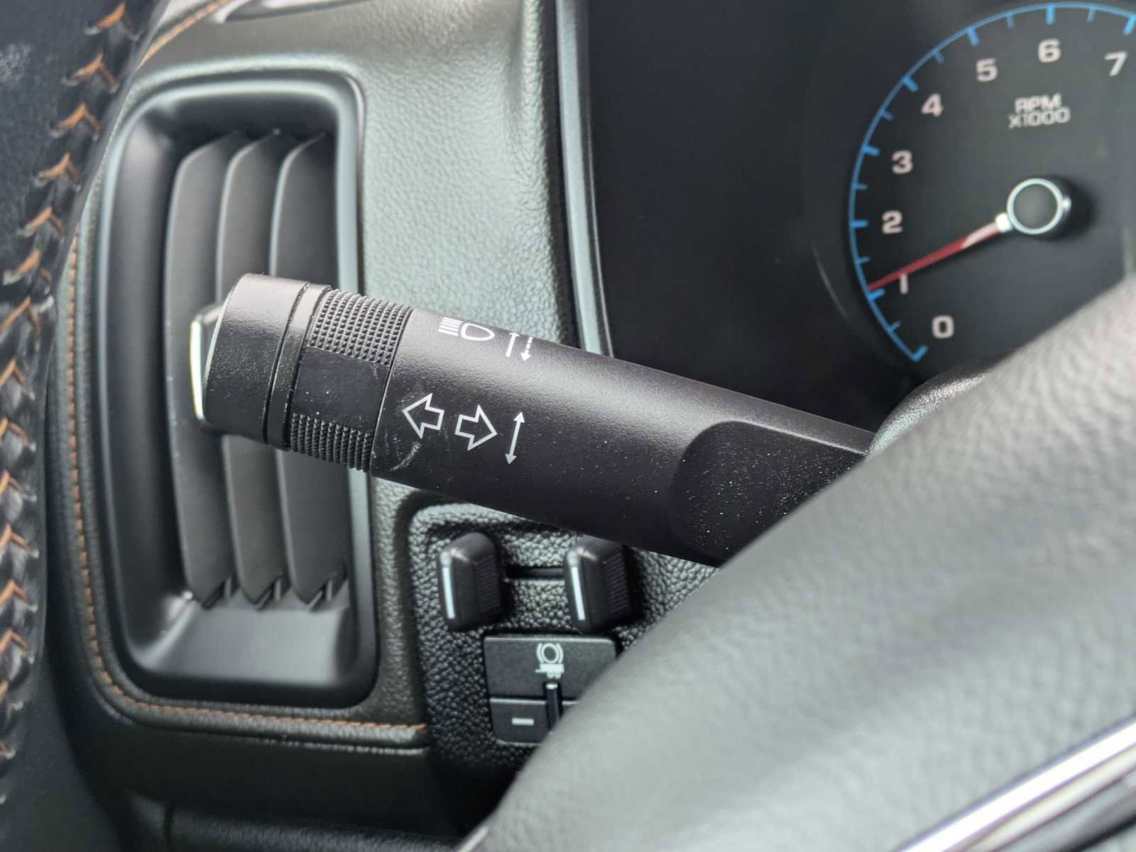 Used 2022 GMC Canyon AT4 image 26