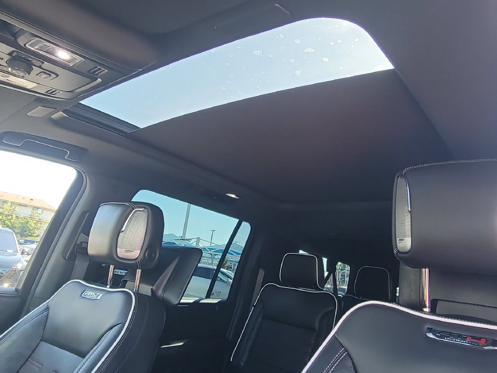 Certified 2025 GMC Yukon XL AT4 Ultimate AWD/4WD image 18