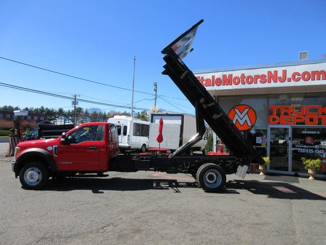 Used 2017 Ford F550 4x4 Regular Cab Super Duty image 1