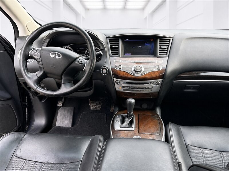 Used 2013 INFINITI JX35 AWD w/ Premium Pkg image 8