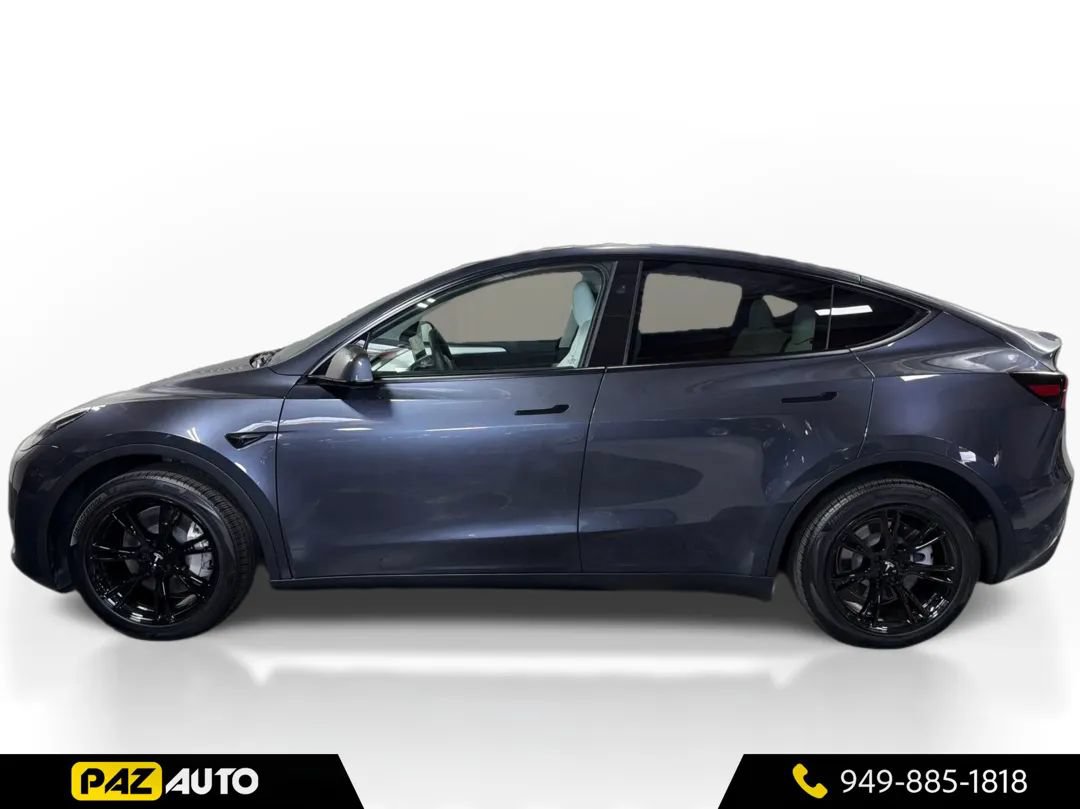 Used 2024 Tesla Model Y Long Range AWD/4WD image 2