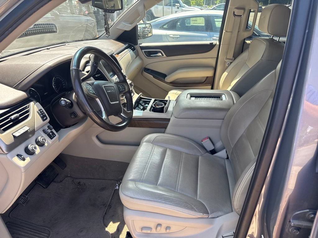 Used 2019 GMC Yukon Denali w/ Denali Ultimate Package AWD/4WD image 9