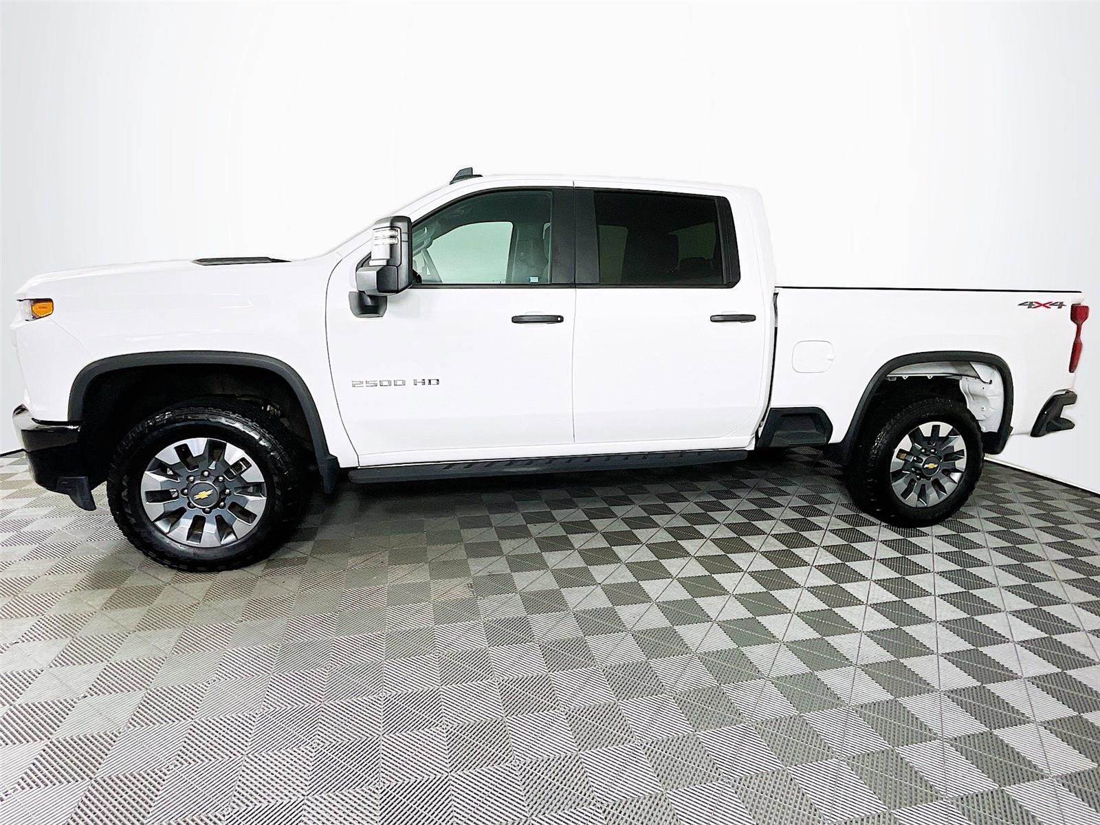 Certified 2023 Chevrolet Silverado 2500 Custom w/ Gooseneck/5TH Wheel Package image 4