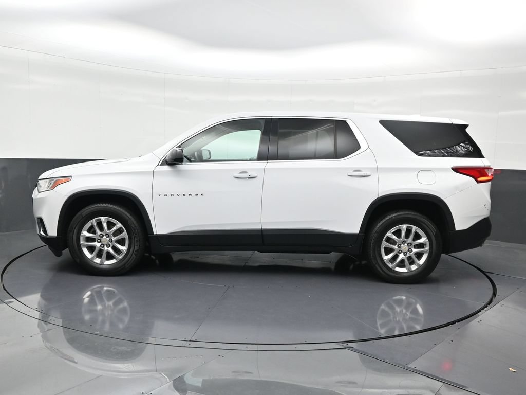 Used 2019 Chevrolet Traverse LS FWD image 2