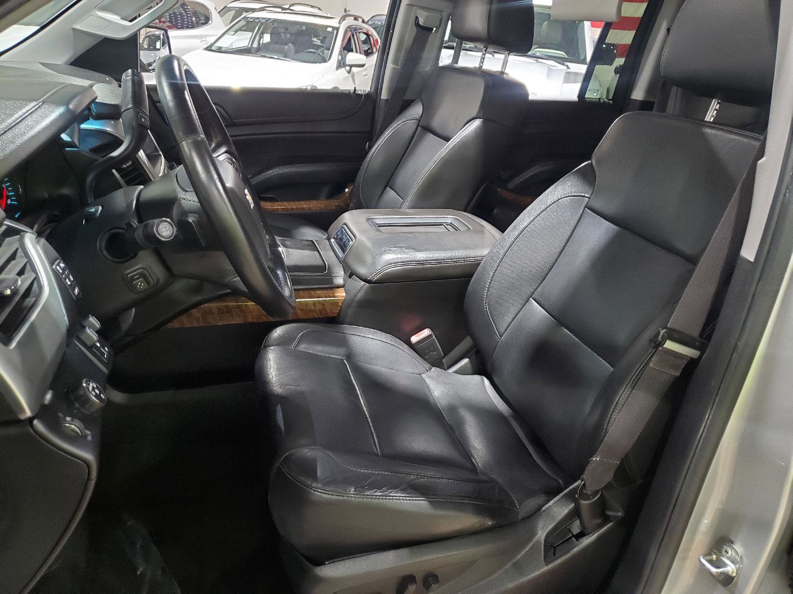 Used 2015 Chevrolet Suburban LTZ image 6