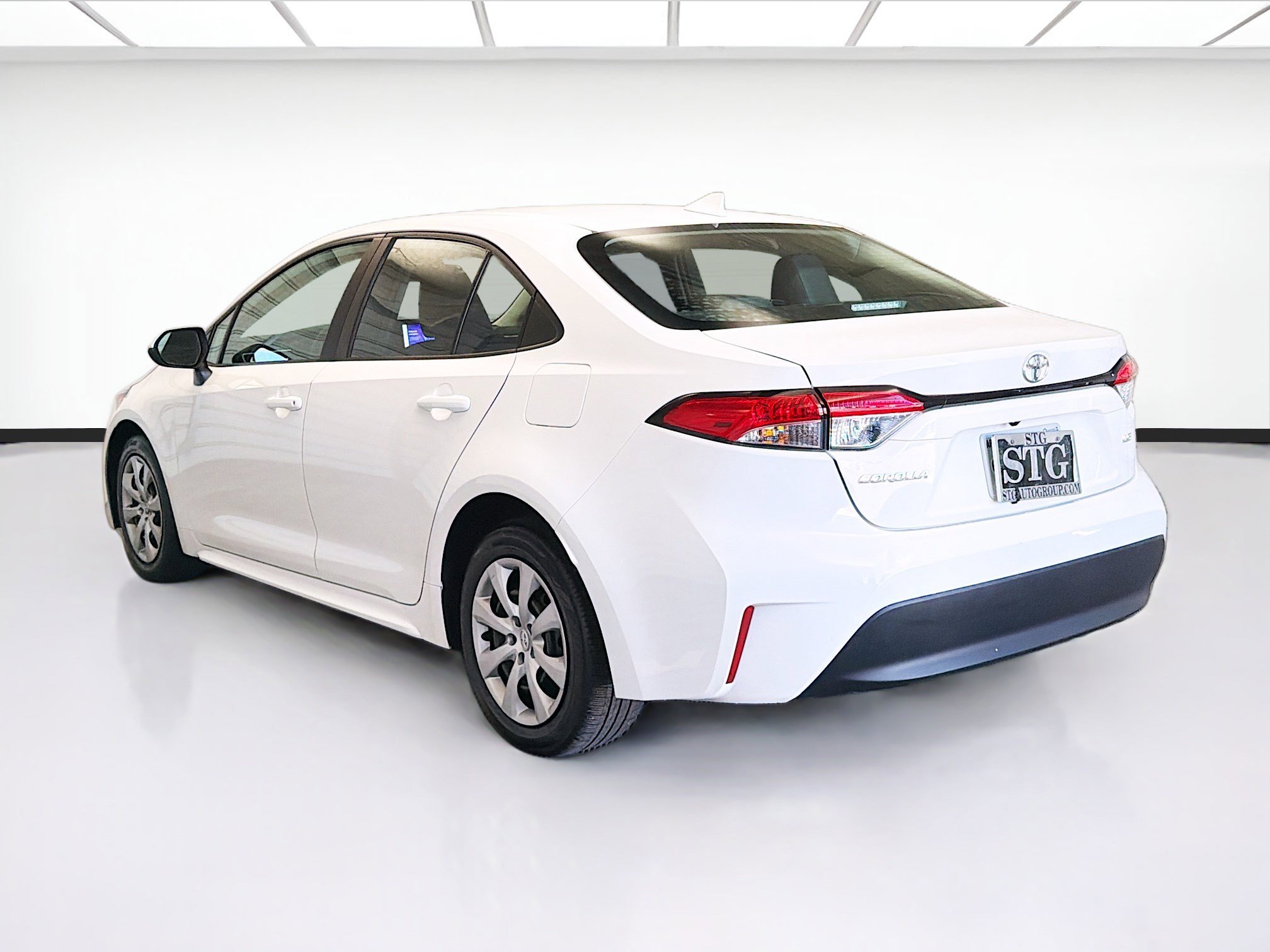 Used 2024 Toyota Corolla LE image 6