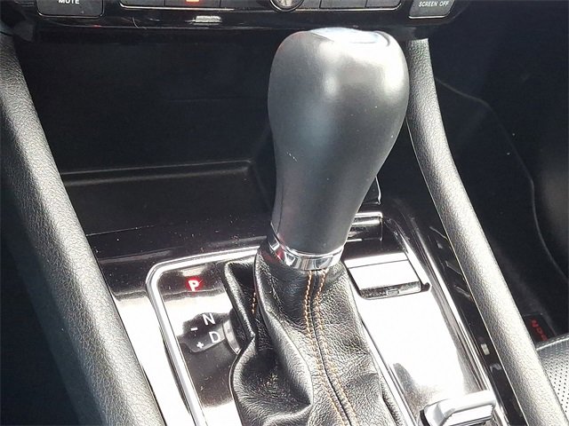 Used 2022 Jeep Compass Limited w/ Elite Group image 16