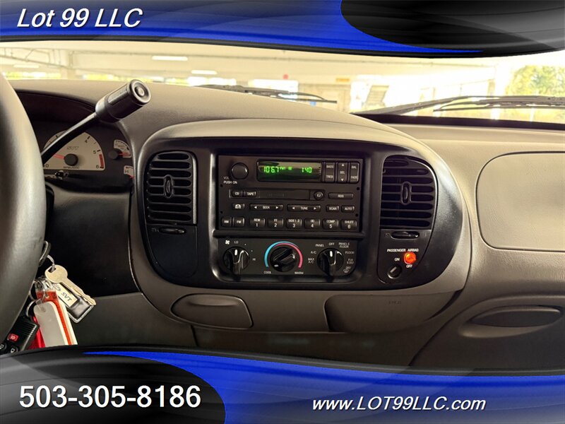 Used 2001 Ford F150 Lightning RWD image 26