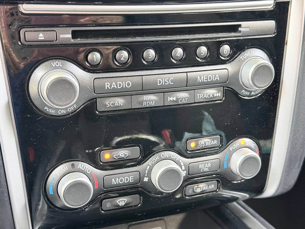 Used 2019 Nissan Pathfinder SV FWD image 49