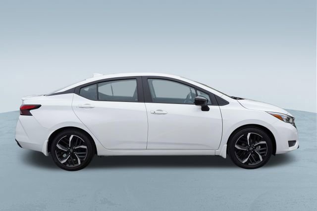 Used 2025 Nissan Versa SR w/ Trunk Package image 10