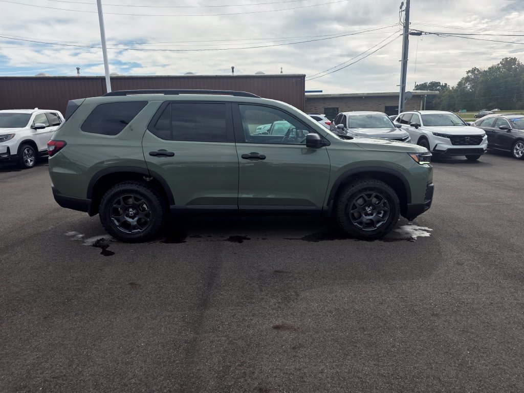 New 2026 Honda Pilot TrailSport image 2