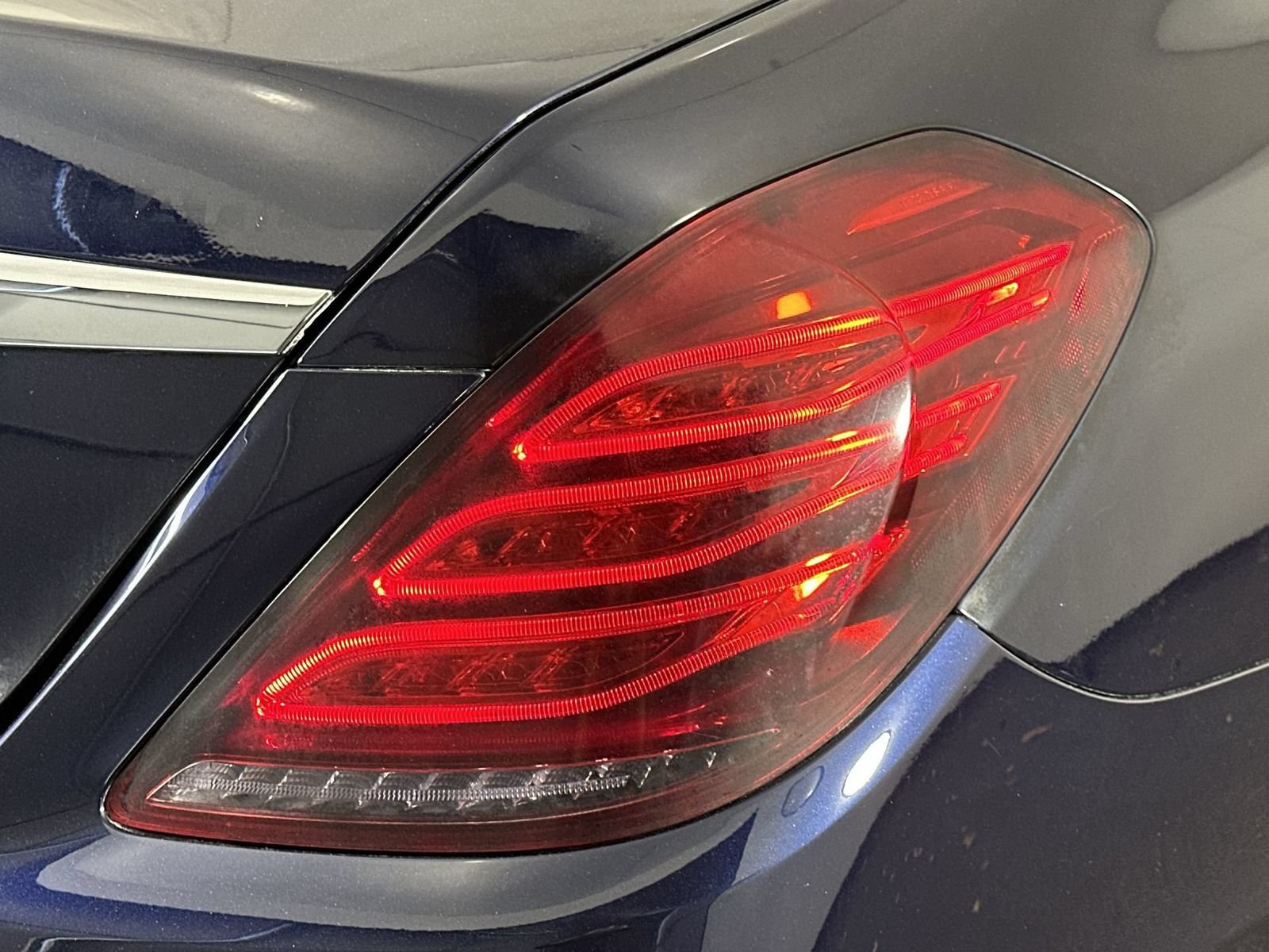 Used 2017 Mercedes-Benz S 550 4MATIC Sedan image 26