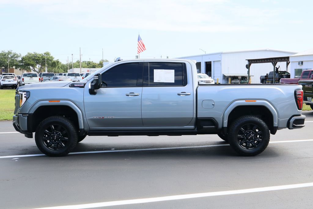 Used 2024 GMC Sierra 2500 AT4 w/ AT4 Premium Plus Package AWD/4WD image 6