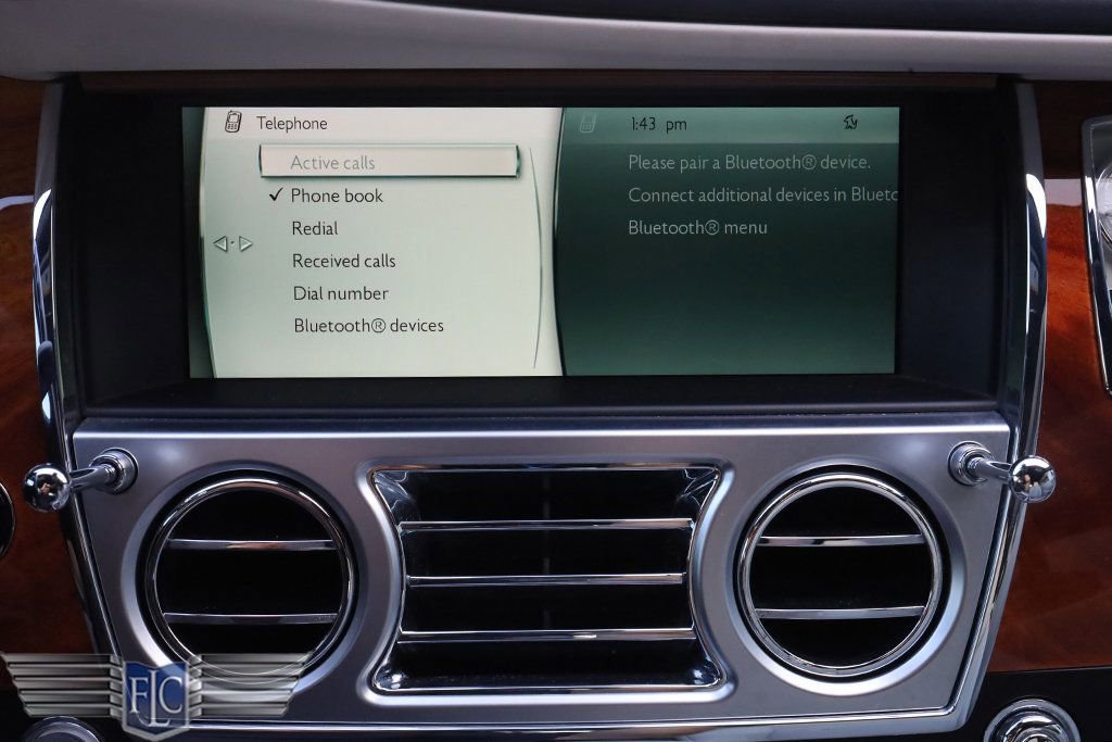 Used 2016 Rolls-Royce Dawn image 26