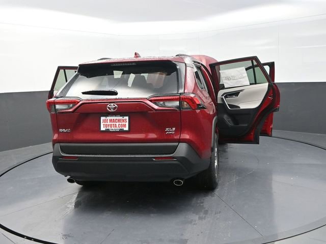 New 2025 Toyota RAV4 XLE w/ Convenience Package image 40