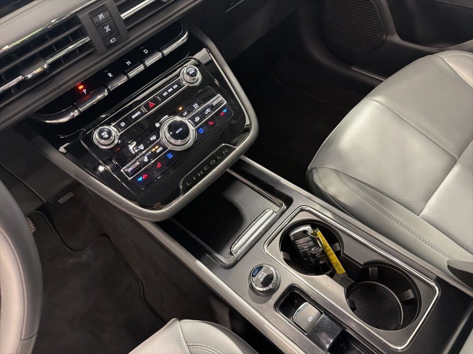 Used 2022 Lincoln Corsair AWD w/ Equipment Group 101A image 17