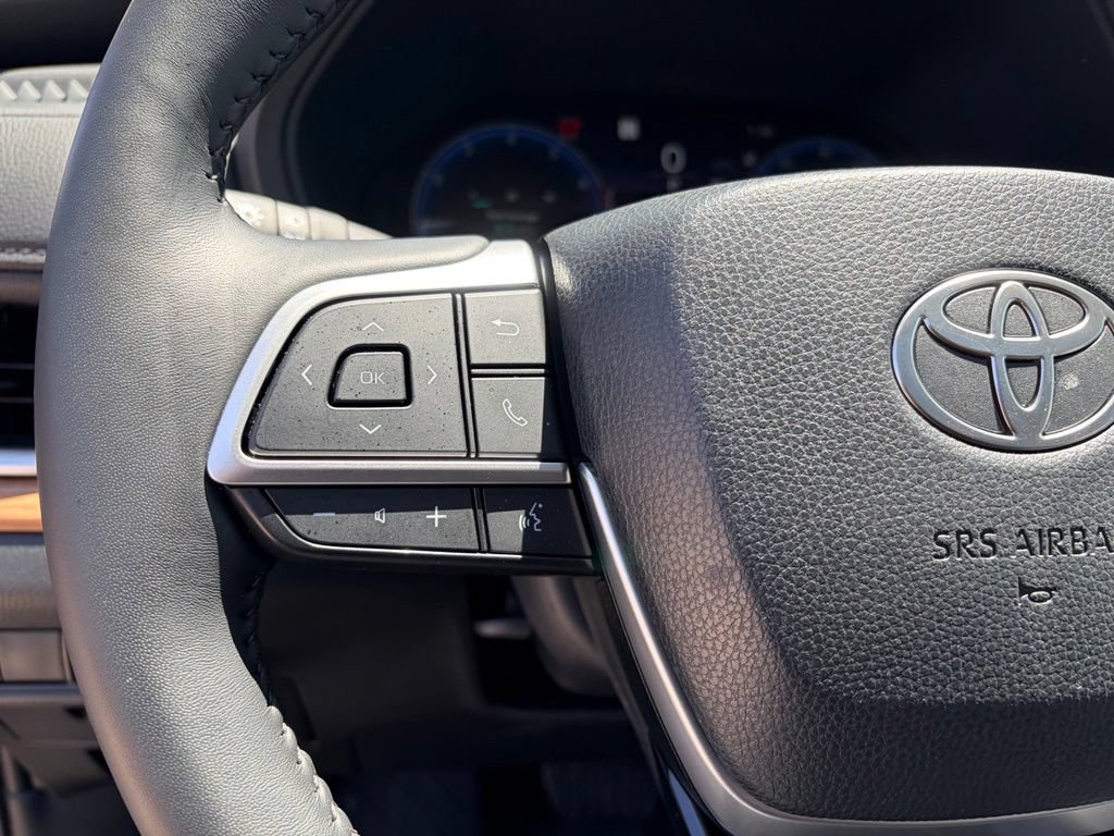 Used 2026 Toyota Grand Highlander AWD image 25