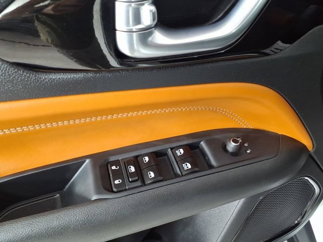 Used 2025 Jeep Compass Limited AWD/4WD image 14