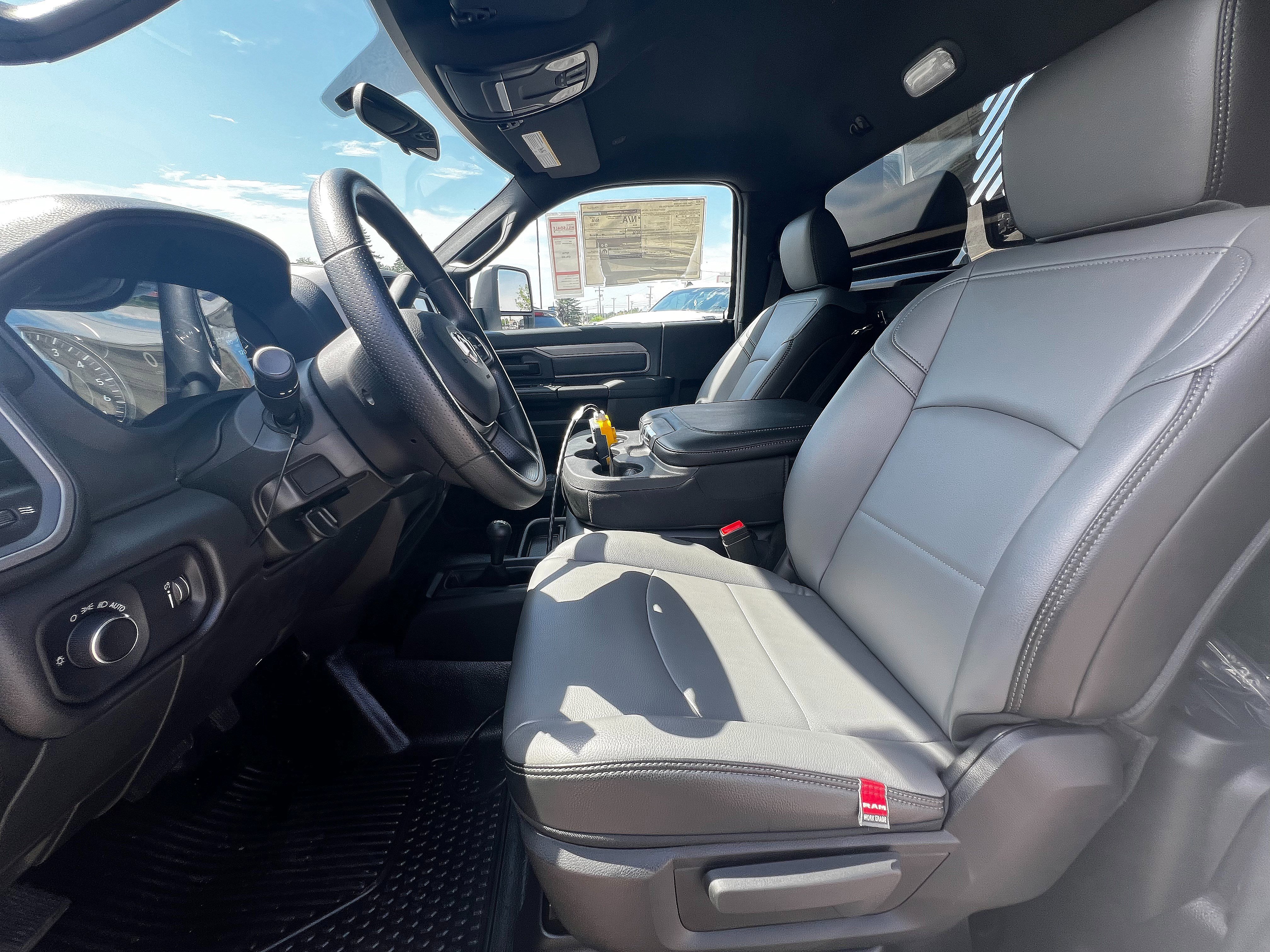 New 2024 RAM 3500 Tradesman image 10