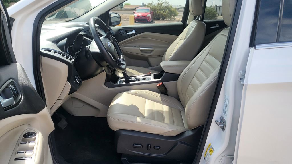 Used 2019 Ford Escape Titanium FWD image 27