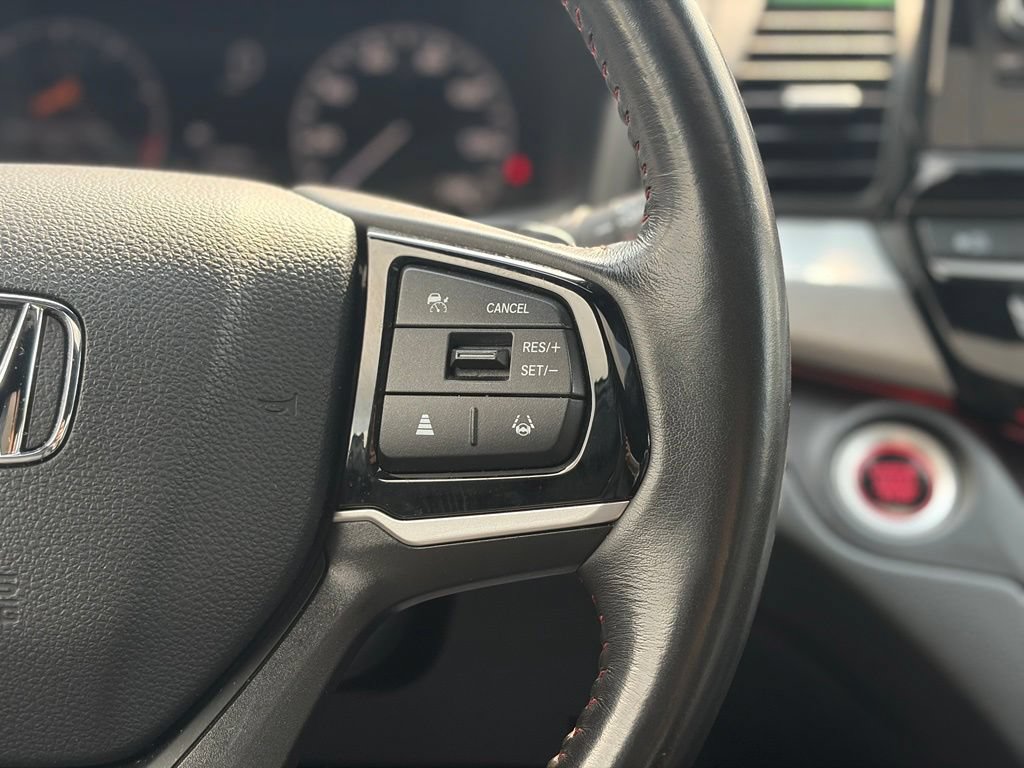 Used 2025 Honda Odyssey Sport-L image 30