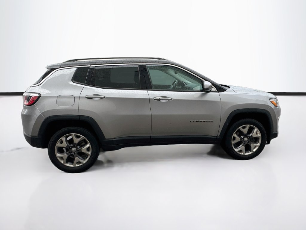 Used 2020 Jeep Compass Limited w/ Luxury Seat Group AWD/4WD image 4