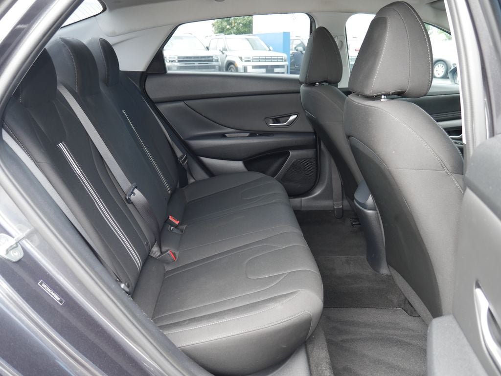 Used 2021 Hyundai Elantra SEL w/ Convenience Package FWD image 22