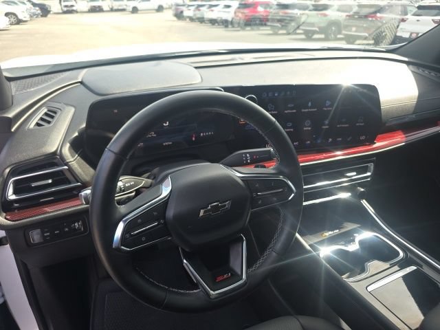 Used 2026 Chevrolet Traverse Z71 w/ LPO, Illumination Package AWD/4WD image 18