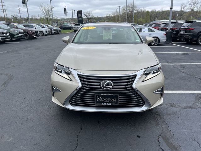 Used 2017 Lexus ES 350 w/ Luxury Package image 7