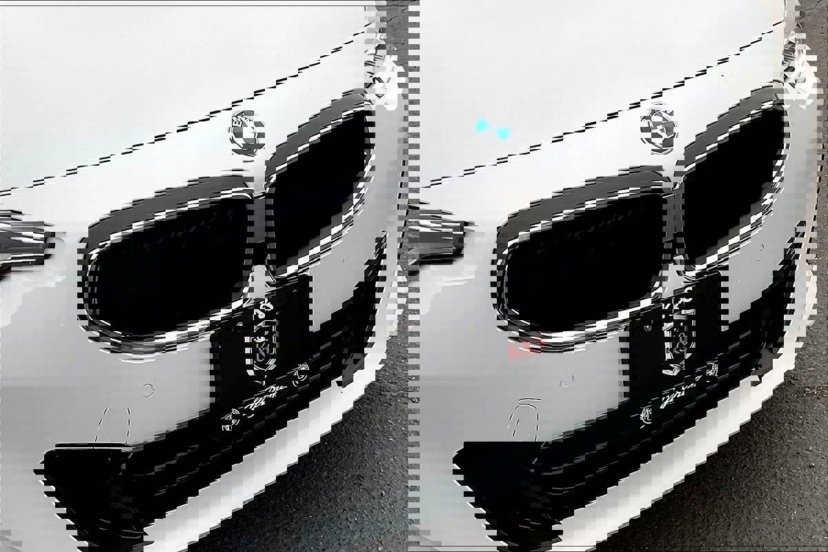 Used 2023 BMW 230i Coupe w/ Convenience Package image 29