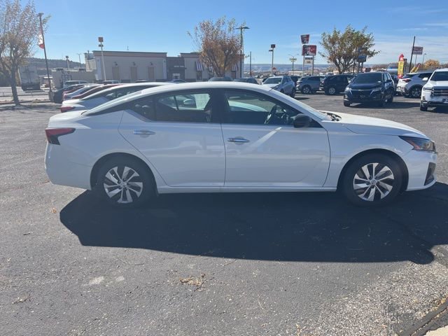Used 2024 Nissan Altima 2.5 S image 13
