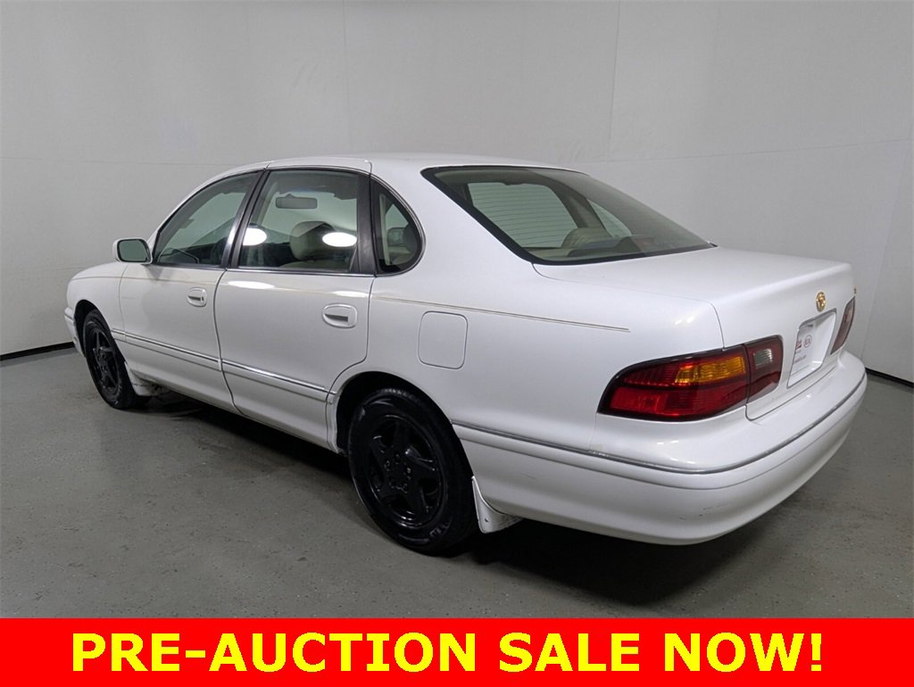 Used 1999 Toyota Avalon XL image 5