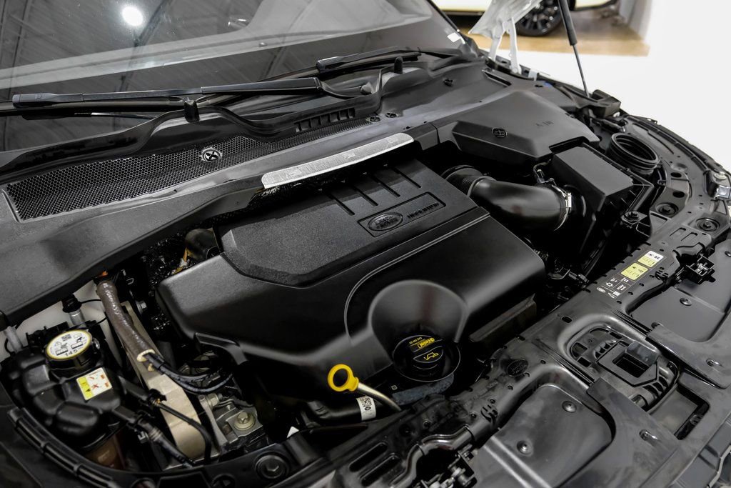 Used 2023 Land Rover Range Rover Evoque R-Dynamic S image 44