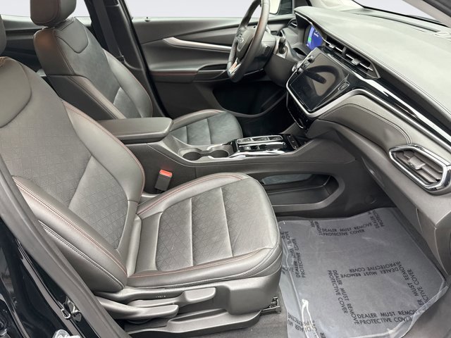 Used 2023 Chevrolet Bolt EUV LT w/ Convenience Package image 17