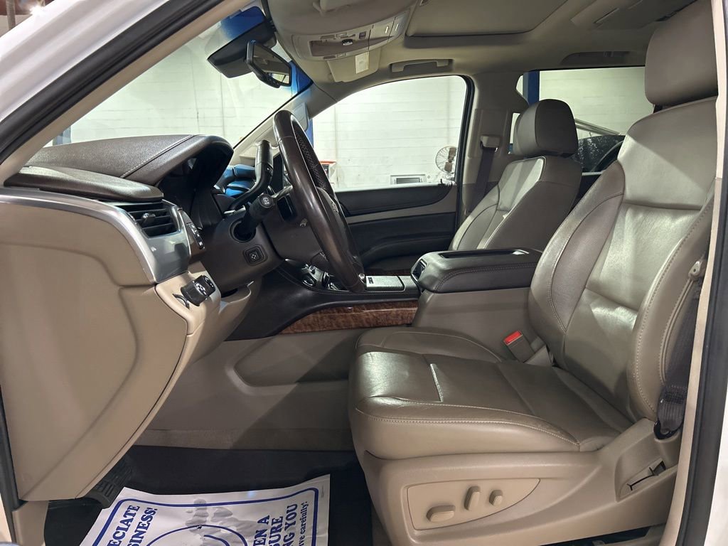 Used 2019 Chevrolet Suburban Premier image 23