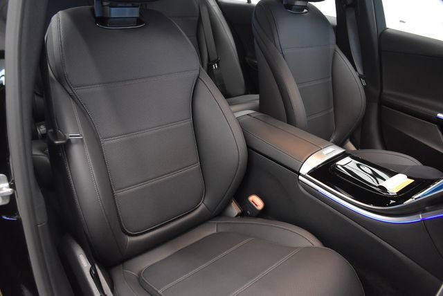 New 2026 Mercedes-Benz C 300 4MATIC Sedan image 6