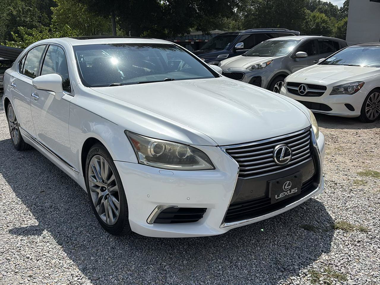 Used 2013 Lexus LS 460 w/ Comfort Pkg RWD image 4
